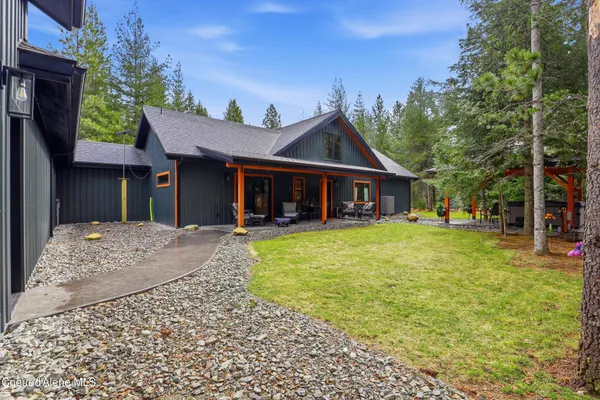 $2,000,000 | 12794 North Boyer Road, Sandpoint, ID 83864