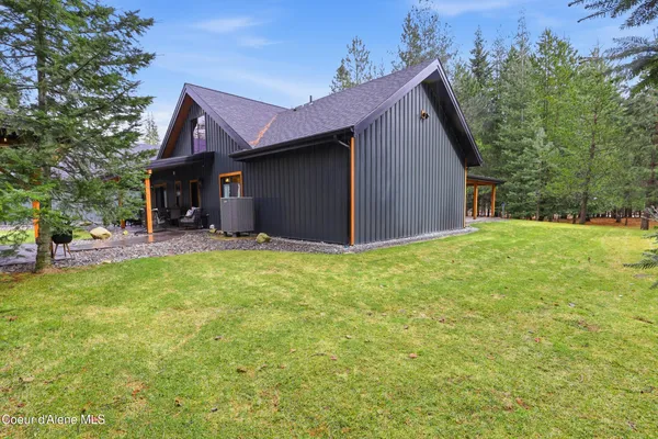 $2,000,000 | 12794 North Boyer Road, Sandpoint, ID 83864