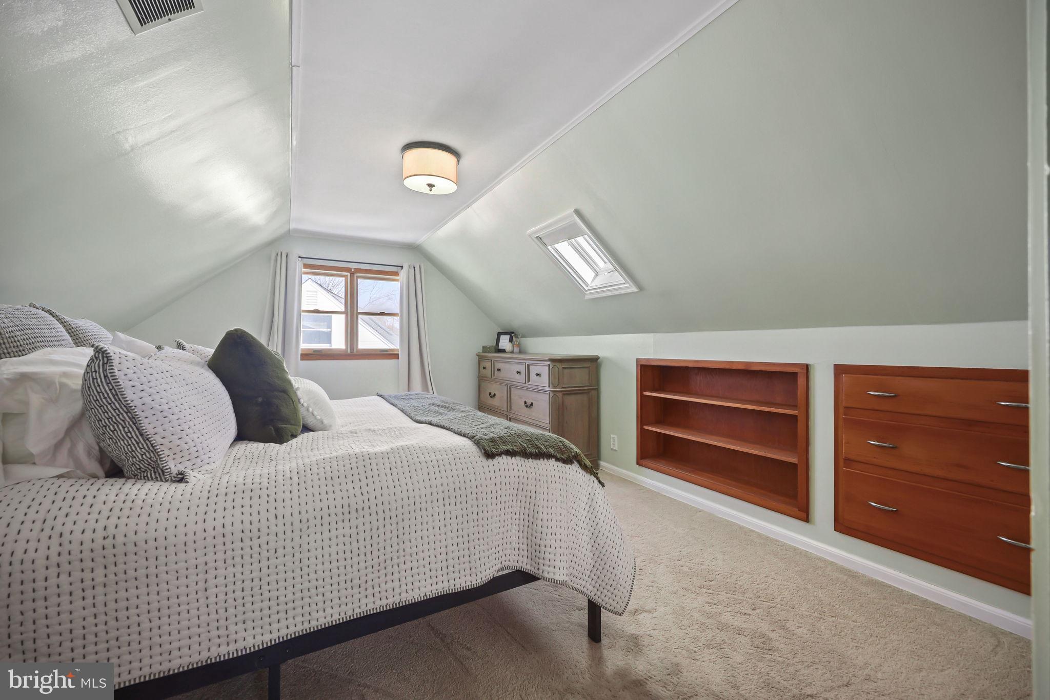 17 Maguire Road Hamilton, NJ 08690 - Photo 25 of 37 a bedroom with a bed and a dresser