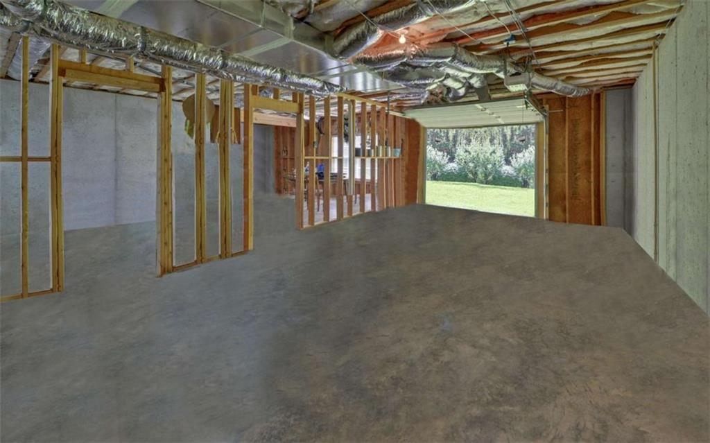 234 Dh Green Road Demorest, GA 30535 - Photo 29 of 57 a view of a hallway with windows