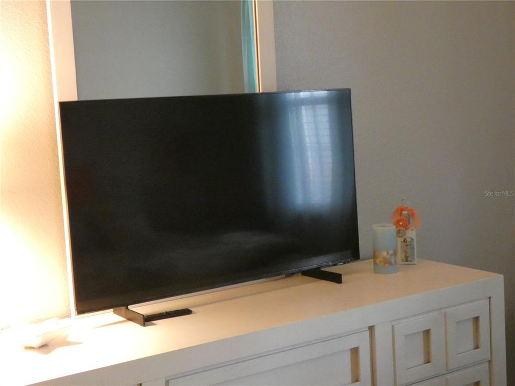 9320 Clubside Circle, Unit 2208 Sarasota, FL 34238 - Photo 20 of 41 a close view of washer and dryer