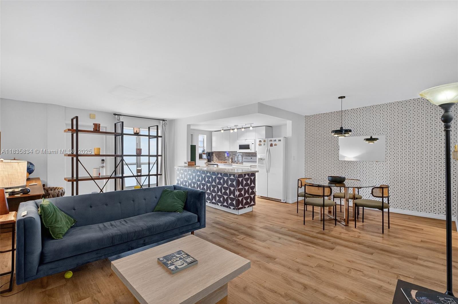 1340 Lincoln Road, Unit 403 Miami Beach, FL 33139 - Photo 1 of 35