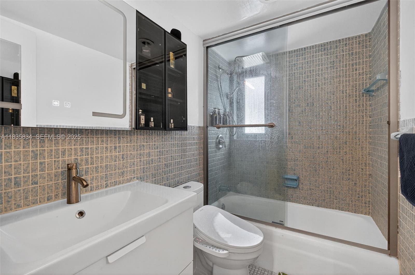 1340 Lincoln Road, Unit 403 Miami Beach, FL 33139 - Photo 15 of 35 Gallery Image 15