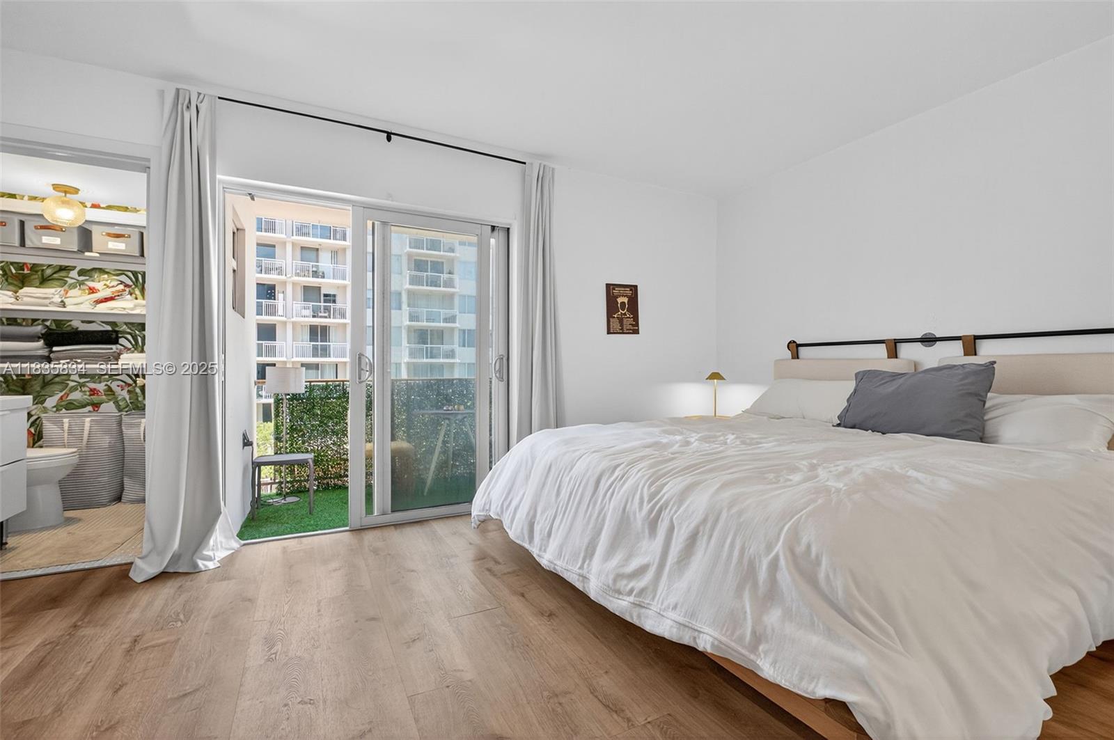 1340 Lincoln Road, Unit 403 Miami Beach, FL 33139 - Photo 17 of 35 Gallery Image 17