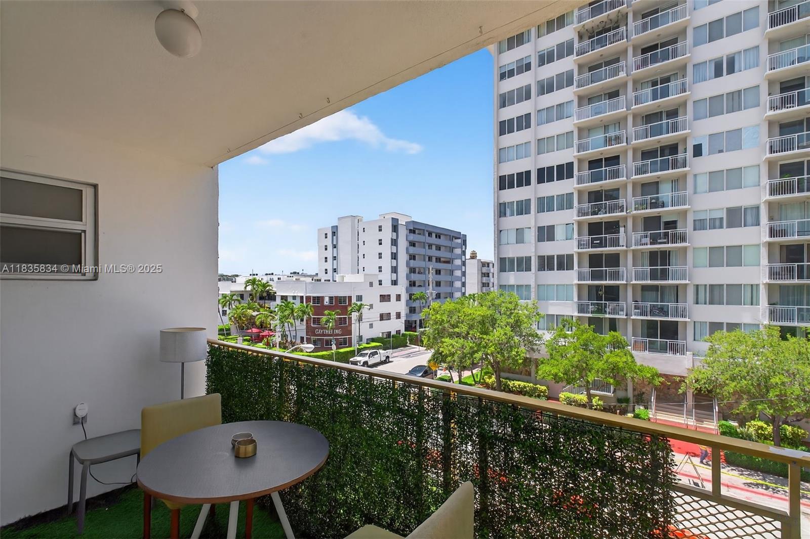 1340 Lincoln Road, Unit 403 Miami Beach, FL 33139 - Photo 20 of 35