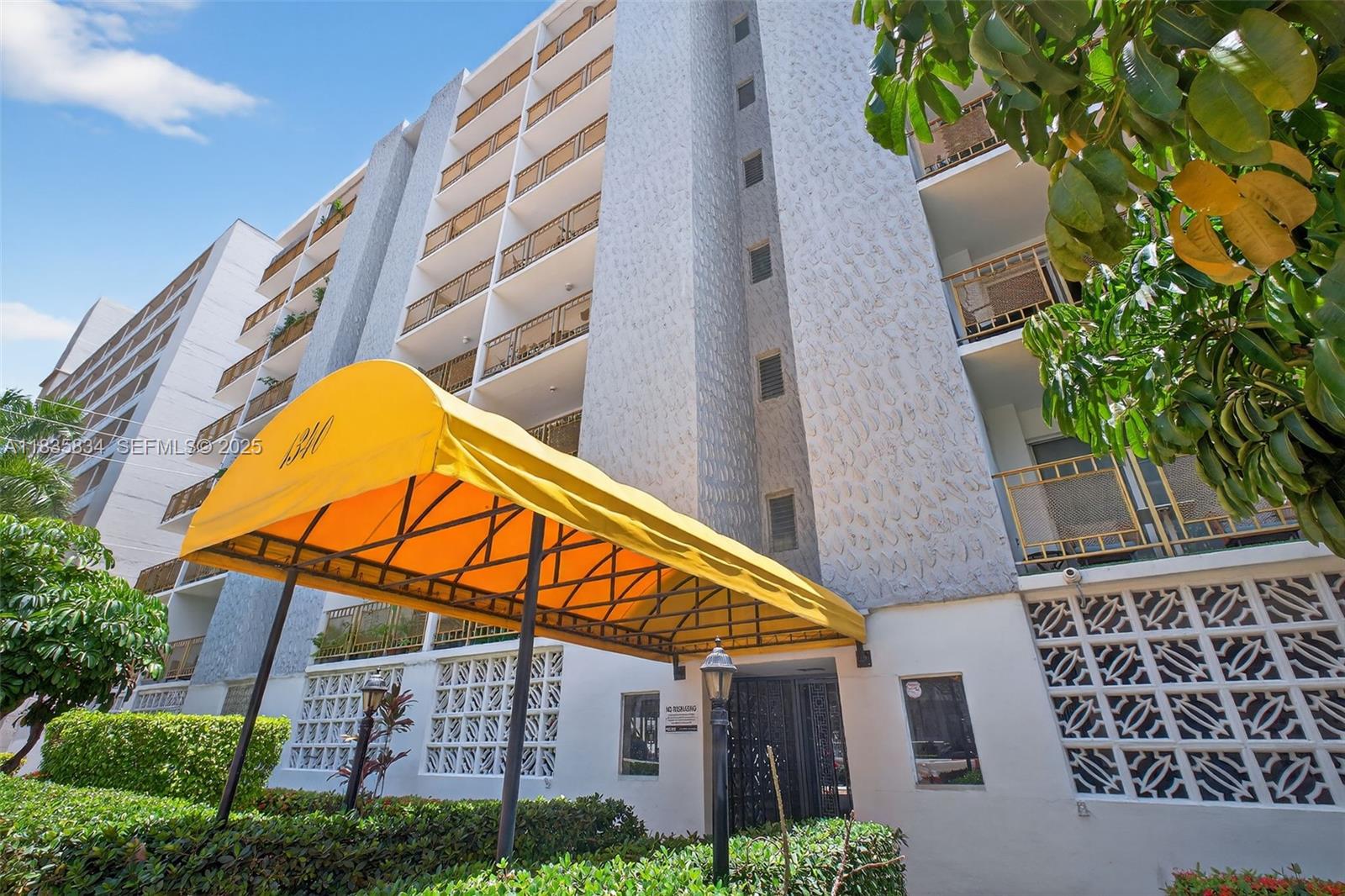1340 Lincoln Road, Unit 403 Miami Beach, FL 33139 - Photo 23 of 35 Gallery Image 23