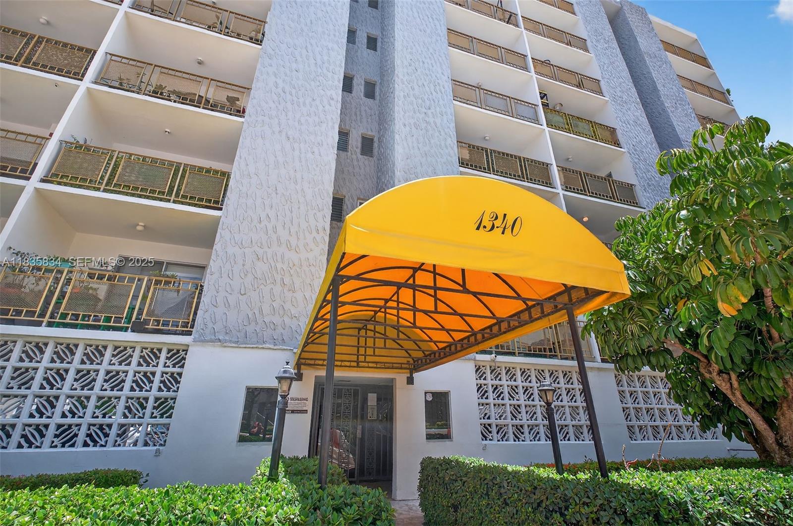 1340 Lincoln Road, Unit 403 Miami Beach, FL 33139 - Photo 24 of 35 Gallery Image 24