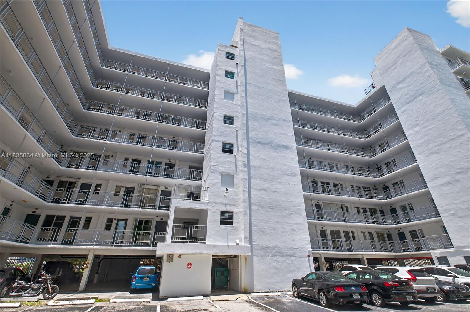 1340 Lincoln Road, Unit 403 Miami Beach, FL 33139 - Photo 30 of 35