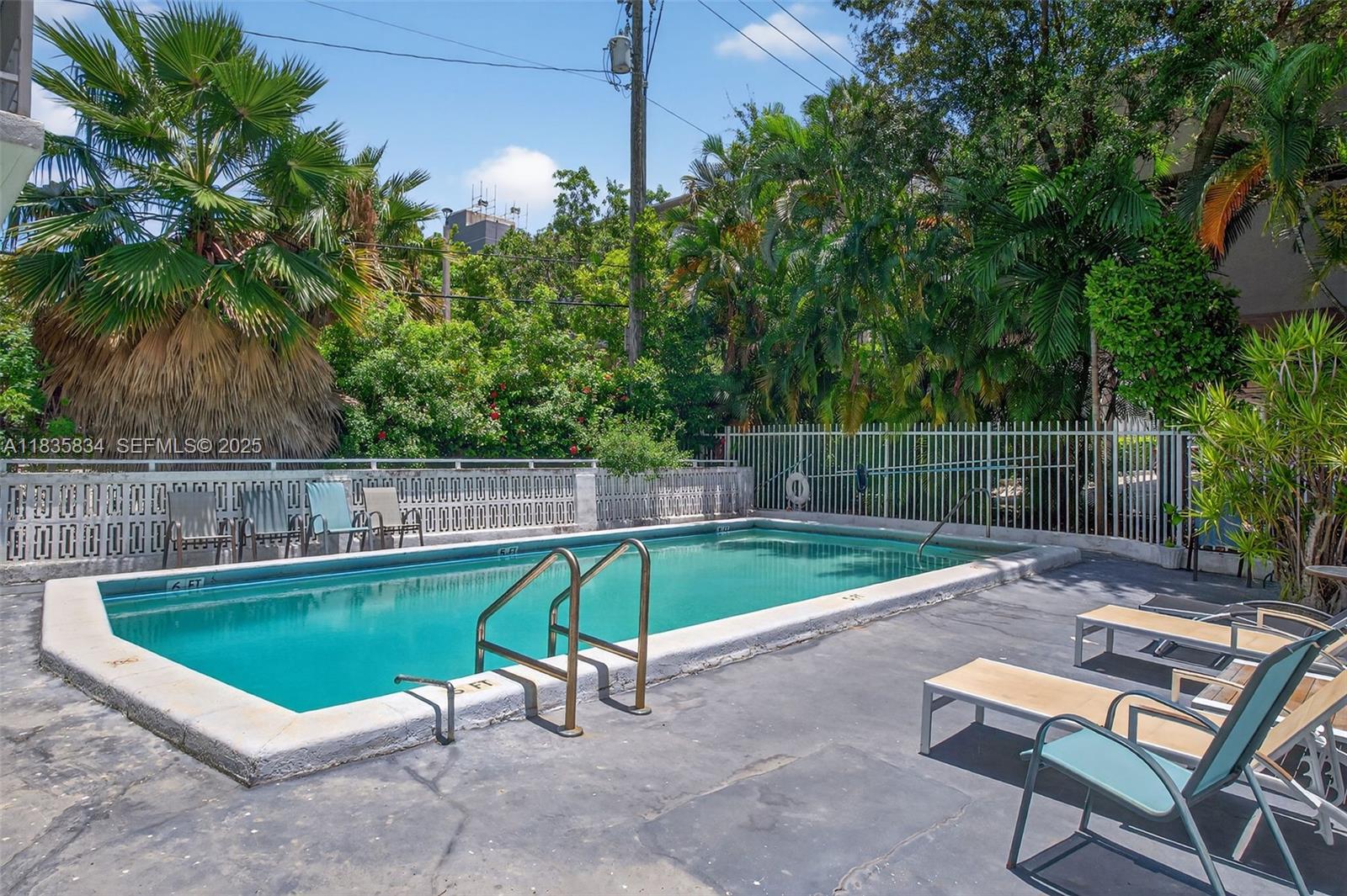 1340 Lincoln Road, Unit 403 Miami Beach, FL 33139 - Photo 31 of 35 Gallery Image 31