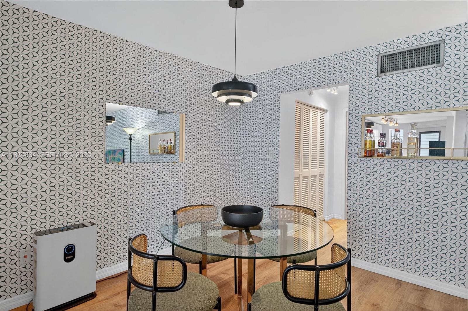 1340 Lincoln Road, Unit 403 Miami Beach, FL 33139 - Photo 10 of 35 Gallery Image 10