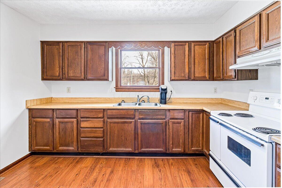 7300 Summit Road Southwest Pataskala, OH 43068 - Photo 23 of 49 10-Kitchen
