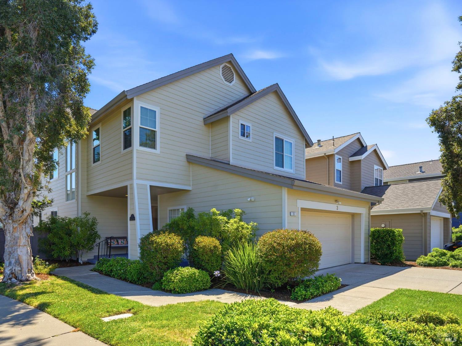 3 Lagoon Court San Rafael, CA 94903 - Photo 2 of 42