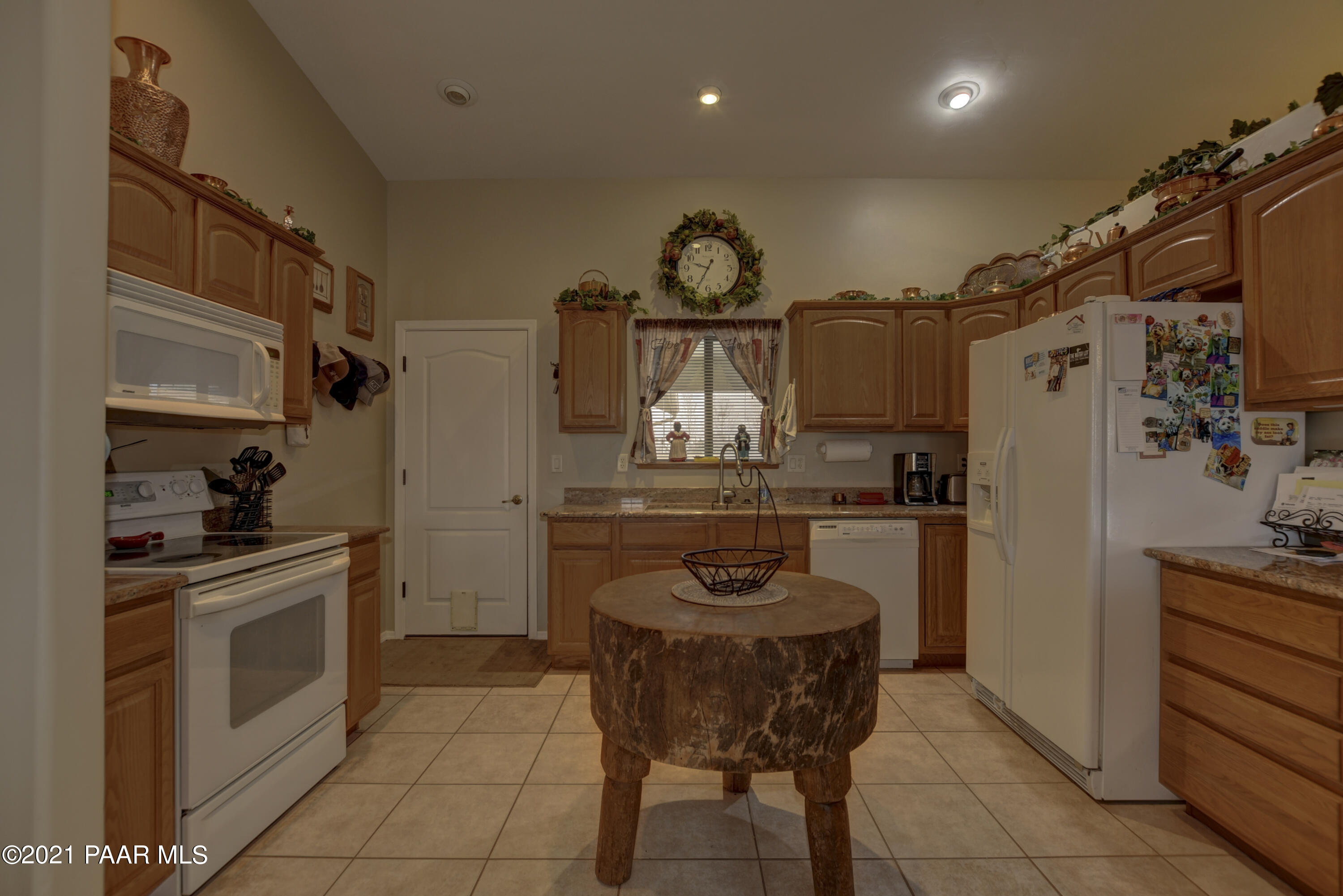 675 North Reed Road Chino Valley, AZ 86323 - Photo 14 of 43 Kitchen 2