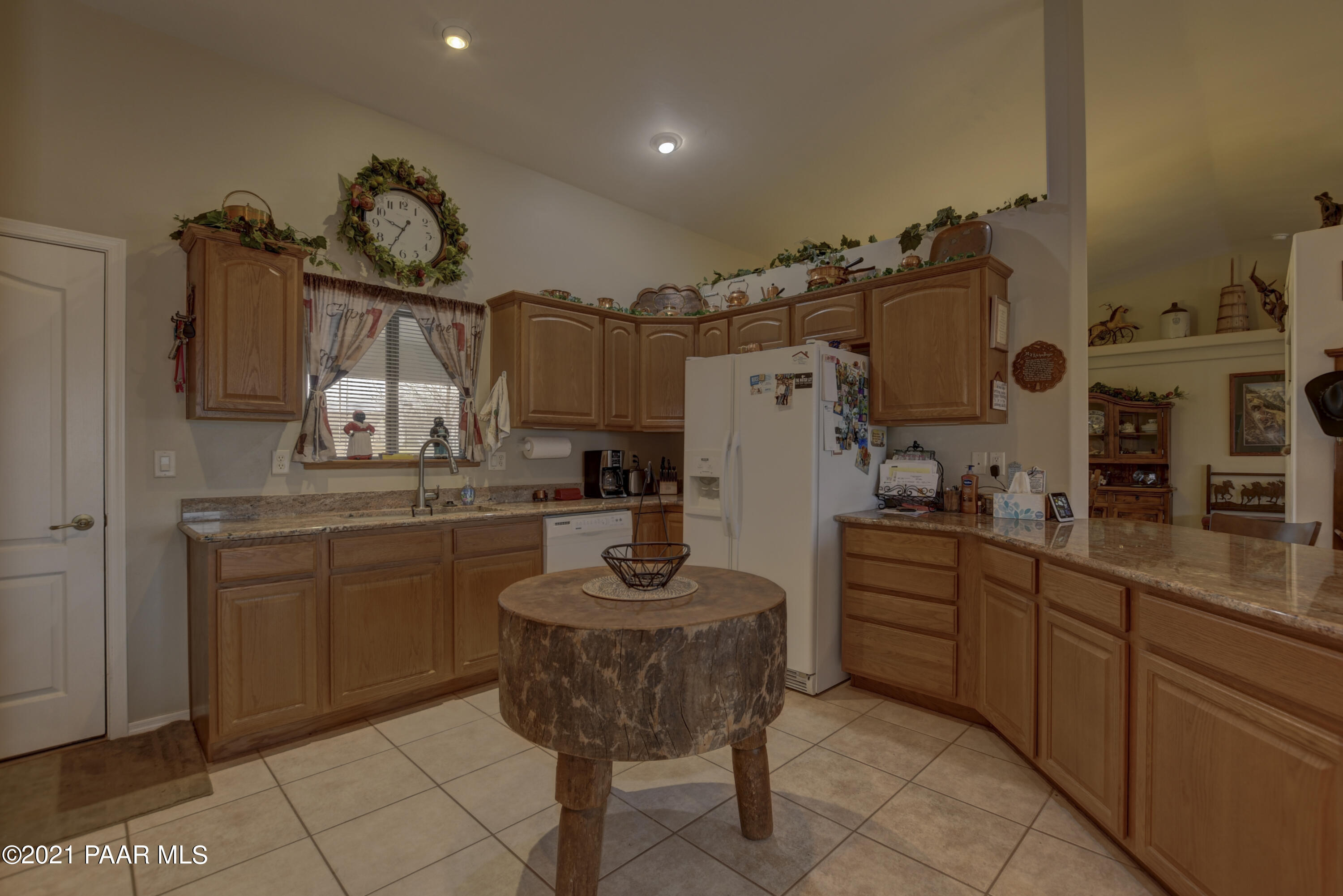 675 North Reed Road Chino Valley, AZ 86323 - Photo 15 of 43 Kitchen 3