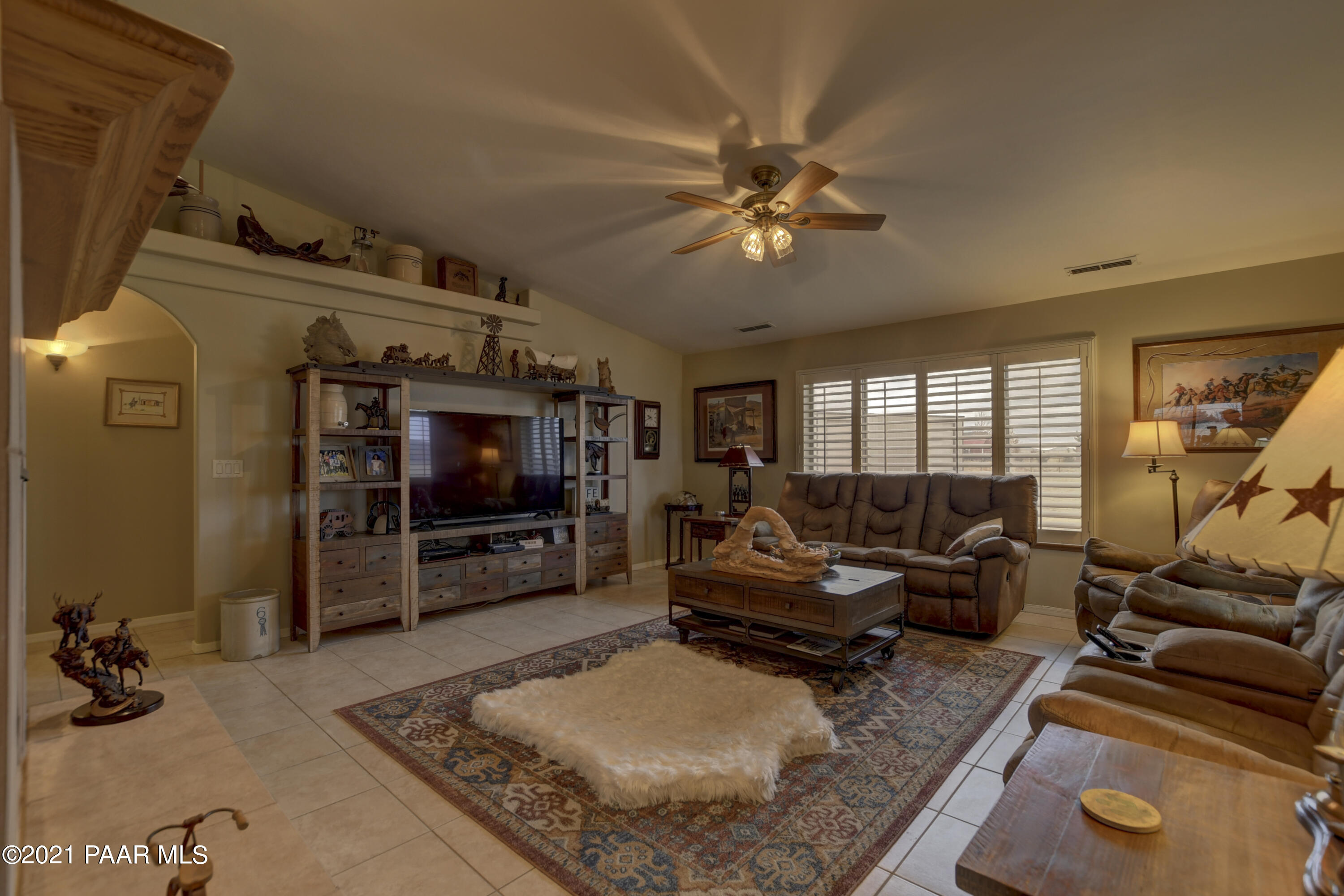 675 North Reed Road Chino Valley, AZ 86323 - Photo 7 of 43 Living Room 1