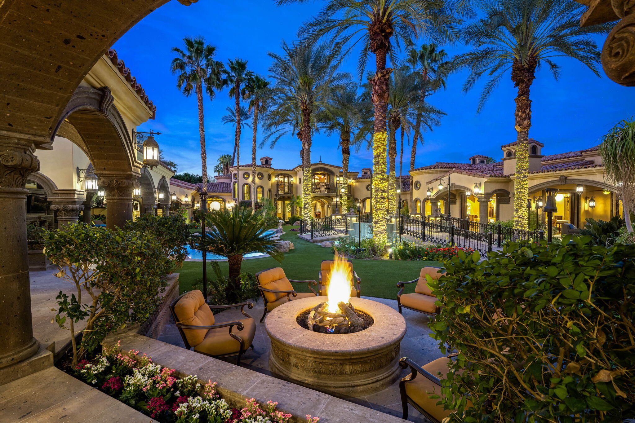 14 Strauss Terrace Rancho Mirage, CA 92270 - Photo 101 of 115 a view of outdoor space and yard