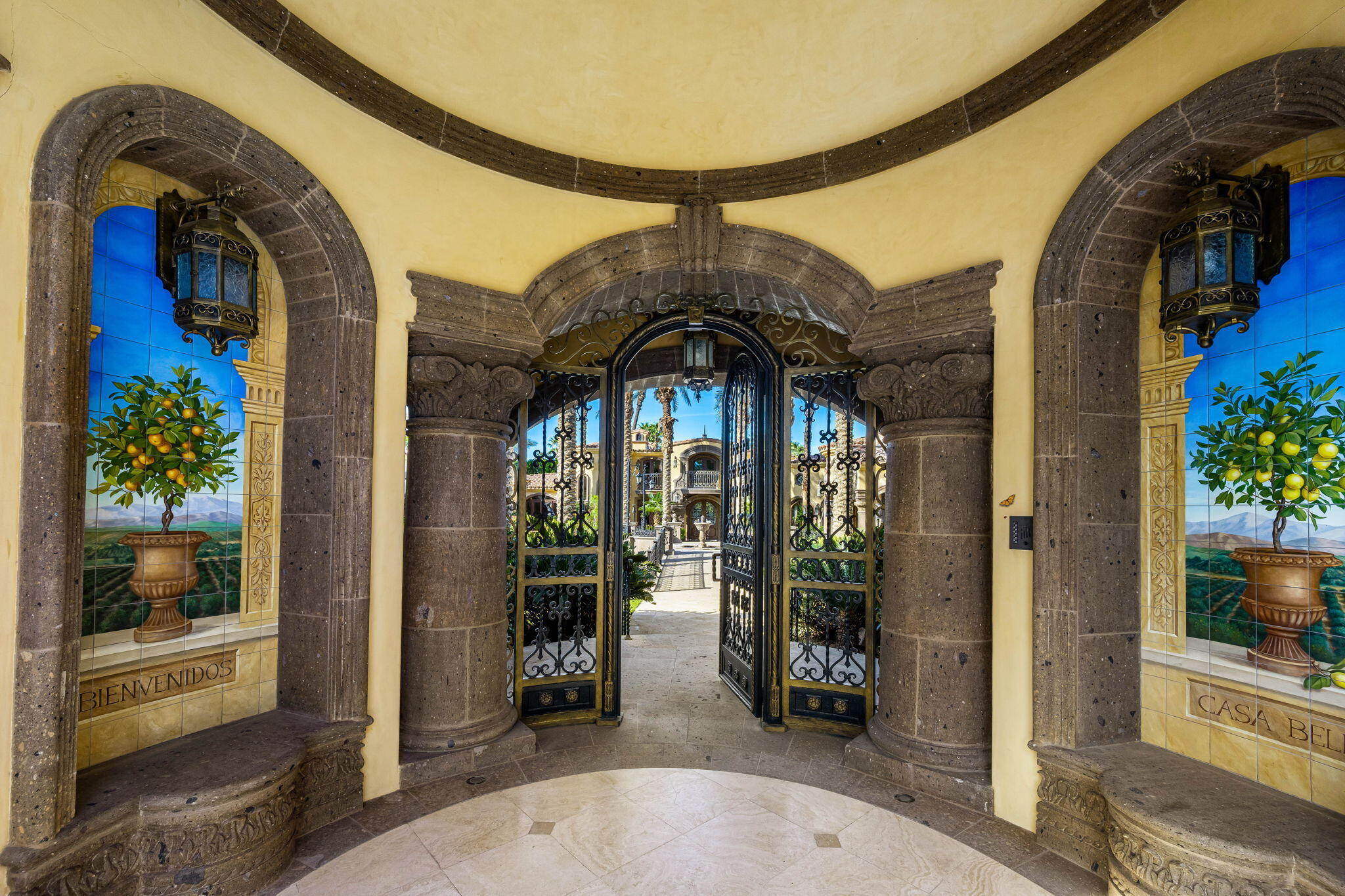 14 Strauss Terrace Rancho Mirage, CA 92270 - Photo 6 of 115 4-web-or-mls-VN_Strauss_OPMG_0326_004