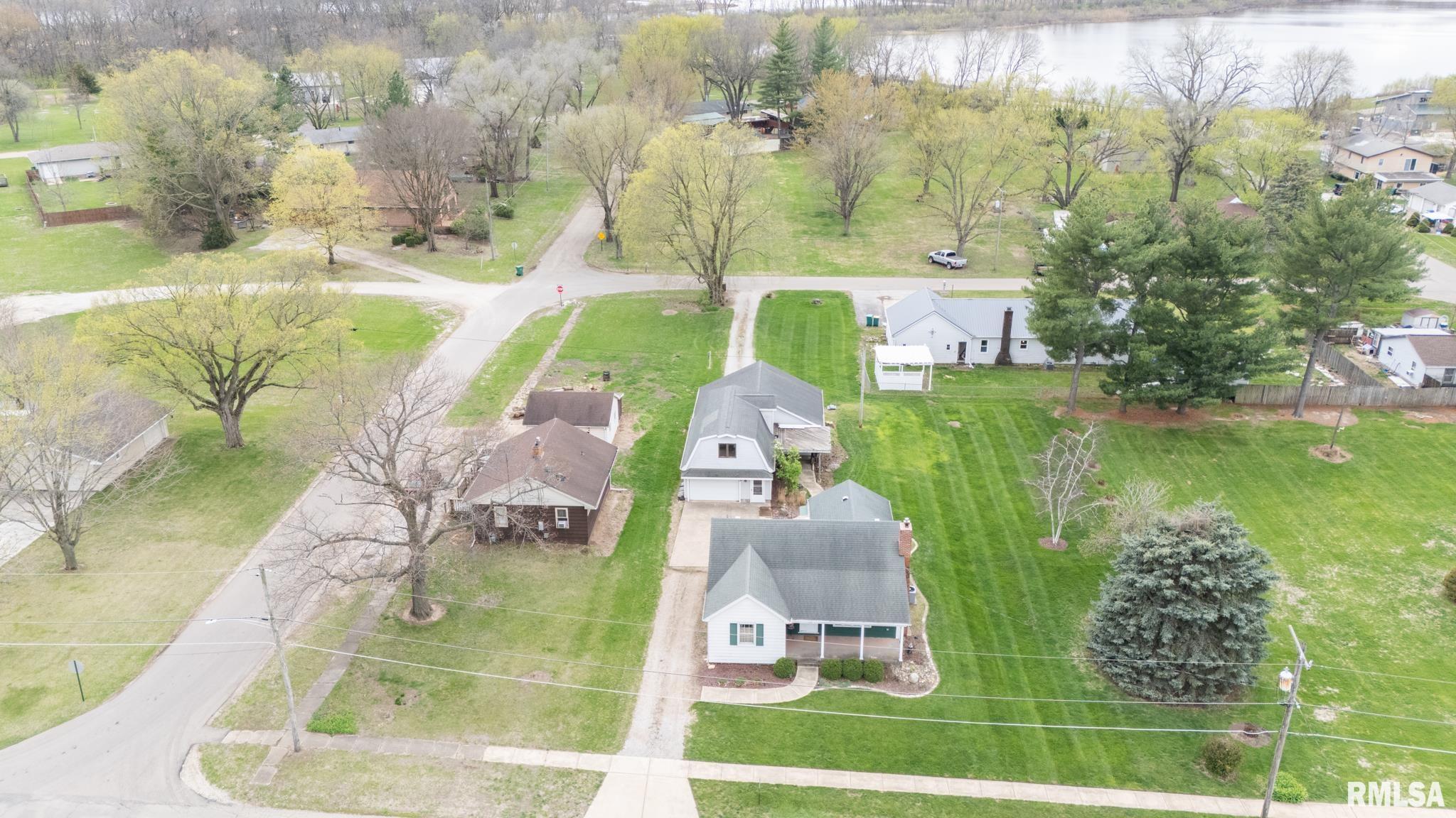 208 West Missouri Street Spring Bay, IL 61611 - Photo 43 of 65