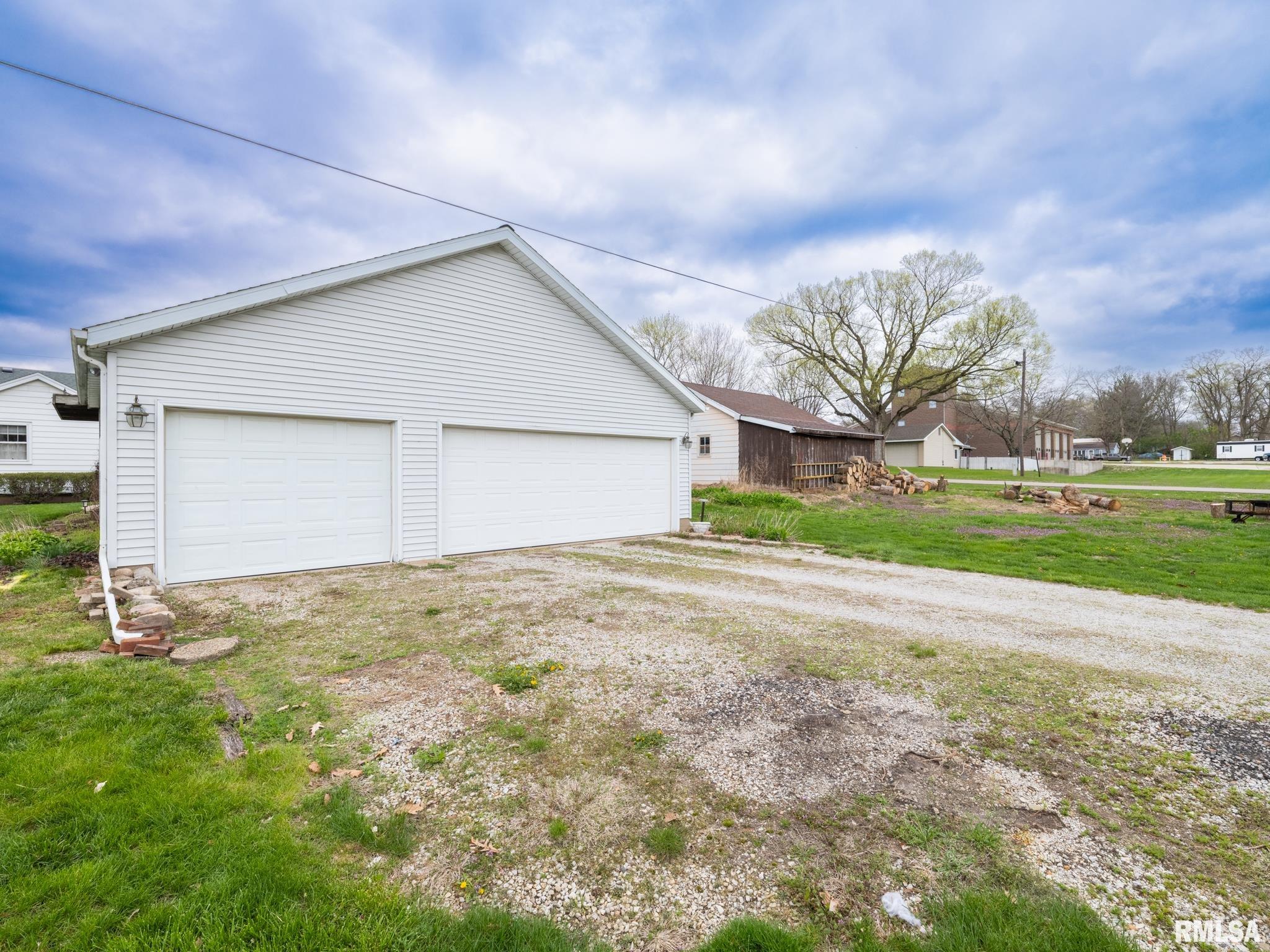 208 West Missouri Street Spring Bay, IL 61611 - Photo 54 of 65