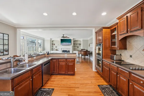 $785,900 | 120 Centennial Drive, Peachtree City, GA 30269
