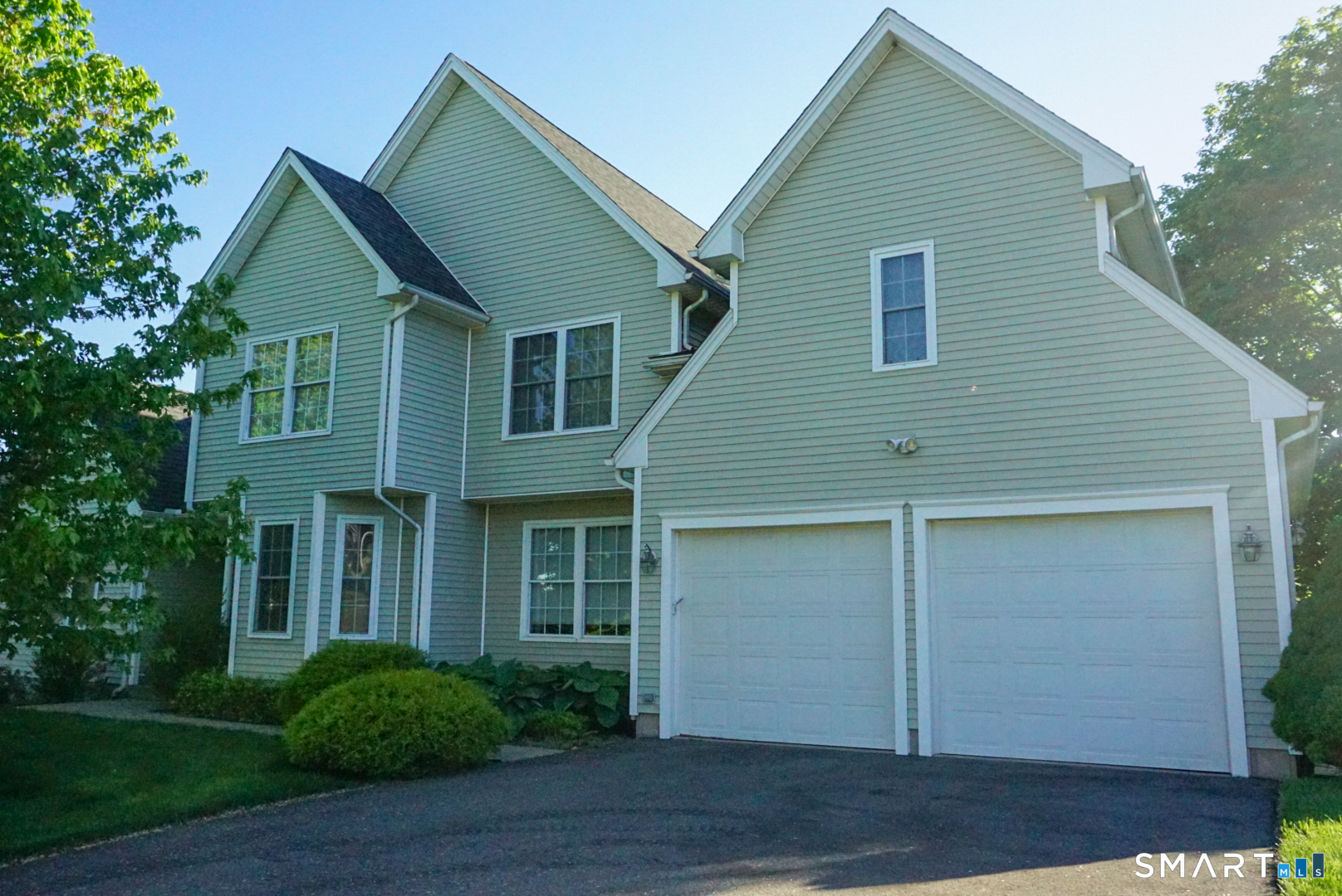 33 Knoll Ridge Court Middletown, CT 06457 - Photo 1 of 40