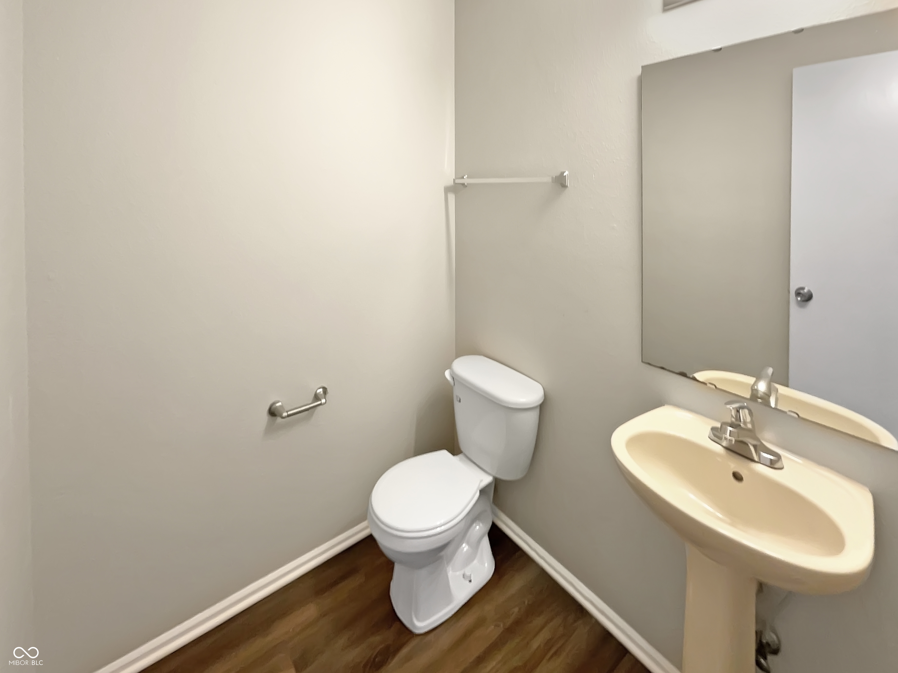 8945 Poppy Lane Indianapolis, IN 46231 - Photo 7 of 21