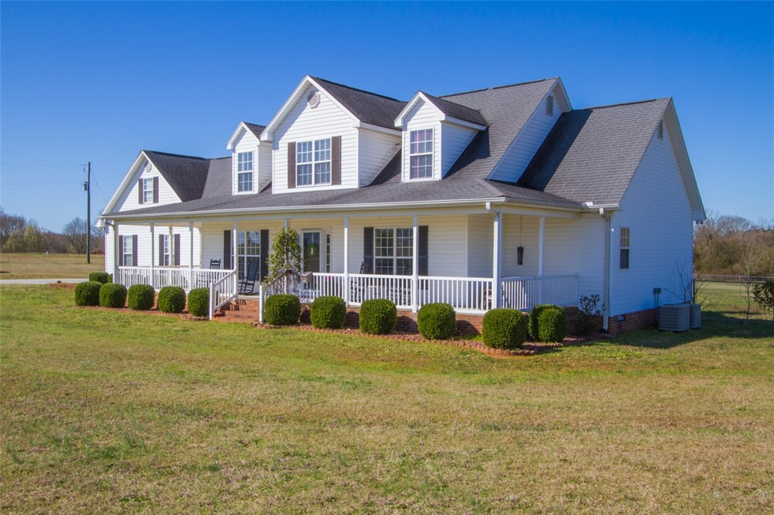 215 Public Well Road Anderson, SC 29626 - Photo 3 of 31