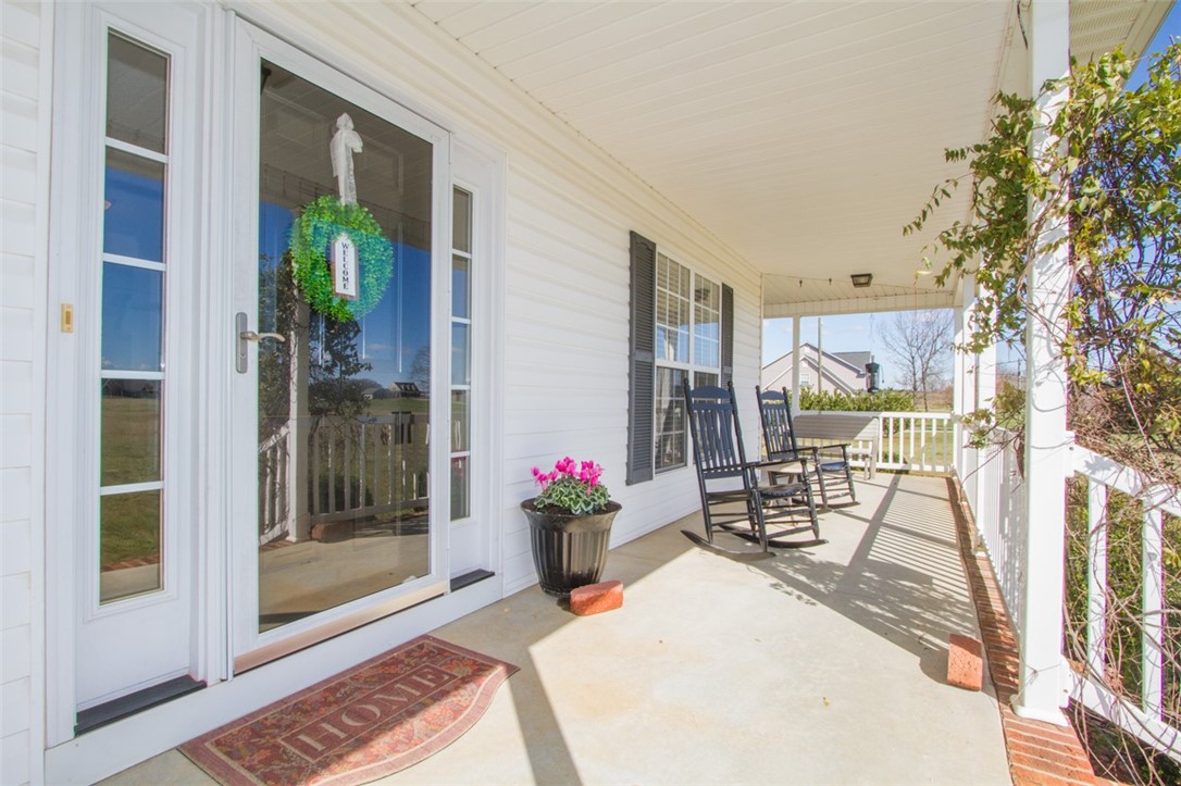 215 Public Well Road Anderson, SC 29626 - Photo 4 of 31