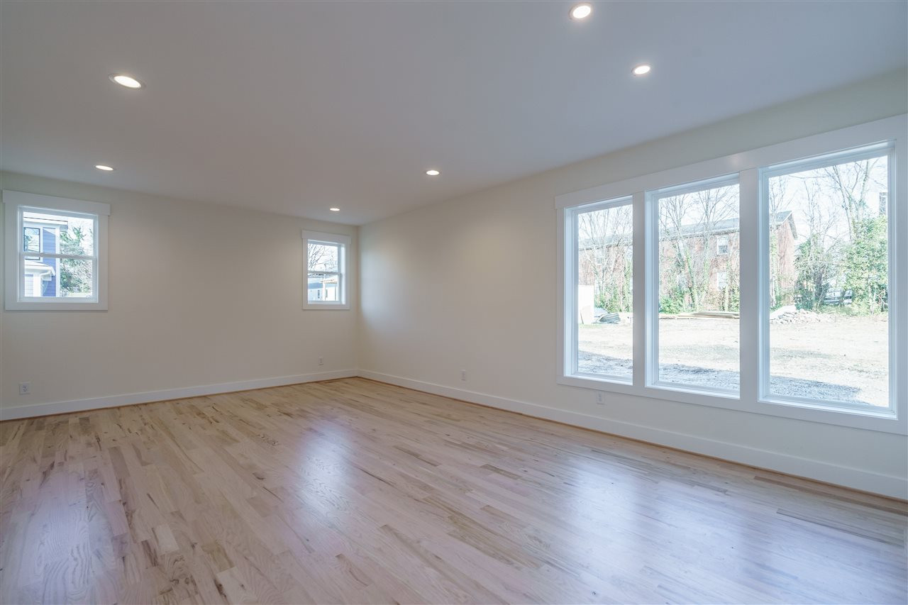 205 East Lee Street Raleigh, NC 27601 - Photo 7 of 23 Photo 7