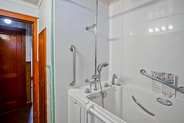 $259,900 | 40 Lauzier Terrace, Chicopee, MA 01020