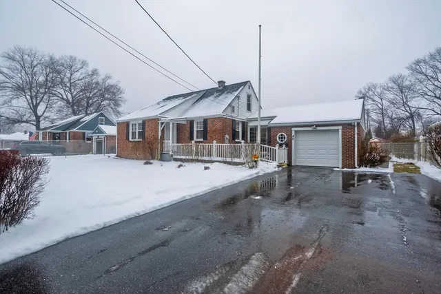 $259,900 | 40 Lauzier Terrace, Chicopee, MA 01020