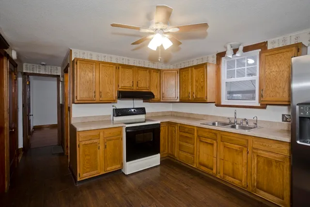 $259,900 | 40 Lauzier Terrace, Chicopee, MA 01020