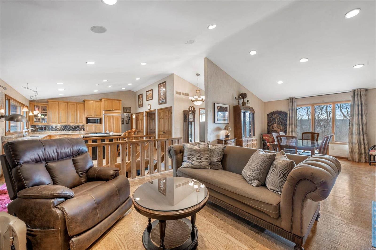 636 Kiefer Creek Road Ballwin, MO 63021 - Photo 7 of 25