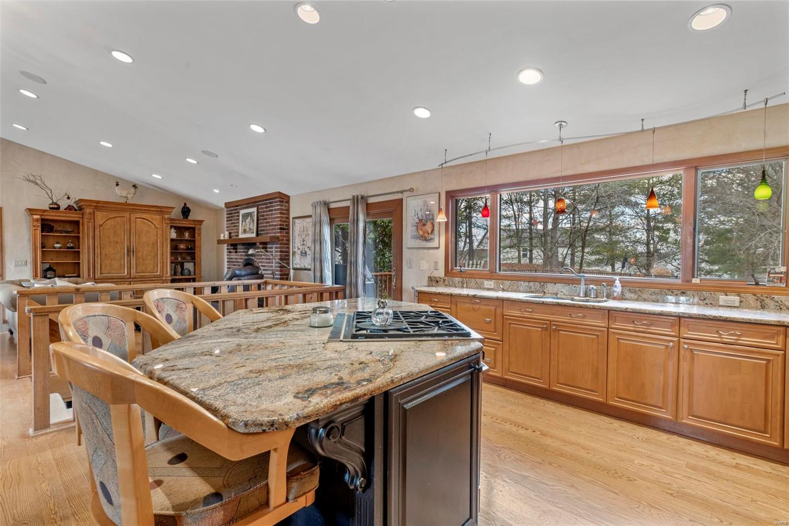 636 Kiefer Creek Road Ballwin, MO 63021 - Photo 10 of 25