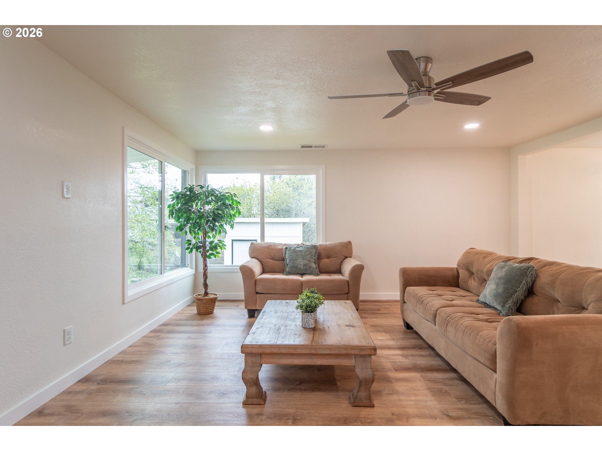 3660 Carnes Road Roseburg, OR 97471 - Photo 4 of 41