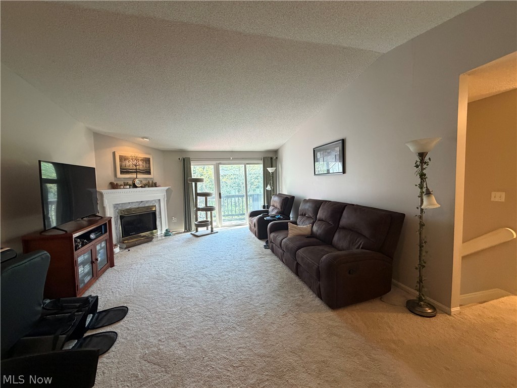 4648 Oak Point Road Lorain, OH 44053 - Photo 10 of 33
