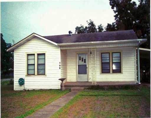 709 East 9th Street Elgin, TX 78621 - Photo 1 of 1 Gallery Image 1