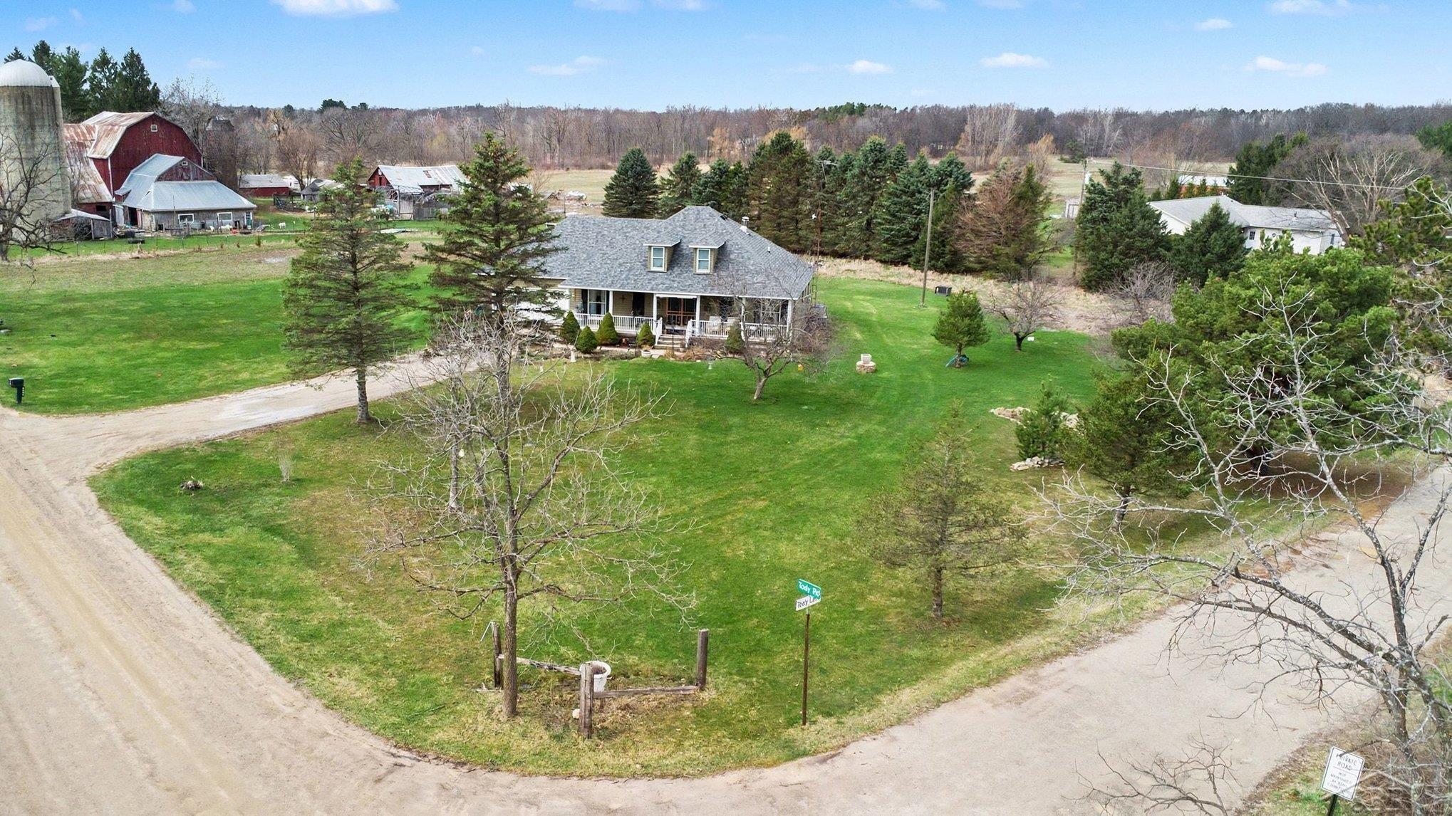 5898 Tody Road Goodrich, MI 48438 - Photo 38 of 40 50203309-68d43ed9-6546-4688-afc3-66206aecab3a.JPG