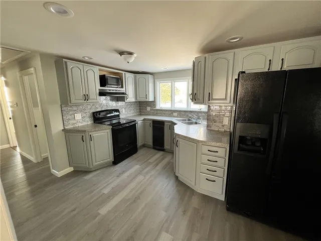 $459,900 | 10 Rosemary Drive, North Kingstown, RI 02852