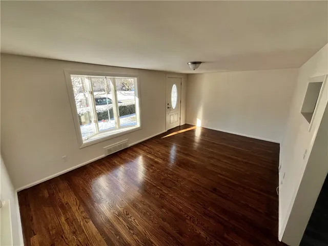 $459,900 | 10 Rosemary Drive, North Kingstown, RI 02852