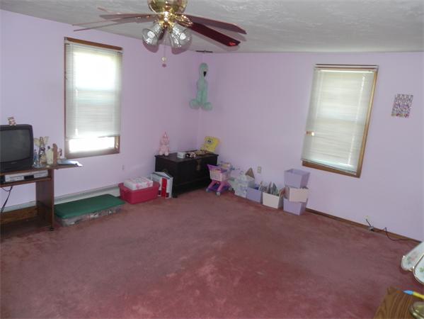 36 Harvest Road, Unit 1 Uxbridge, MA 01569 - Photo 11 of 20 Gallery Image 11