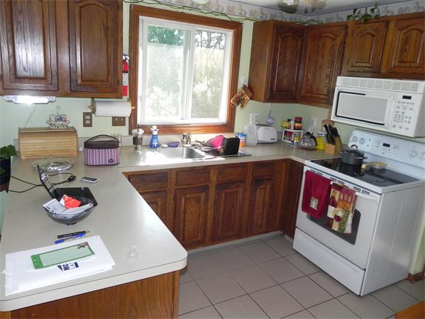 36 Harvest Road, Unit 1 Uxbridge, MA 01569 - Photo 3 of 20 Gallery Image 3