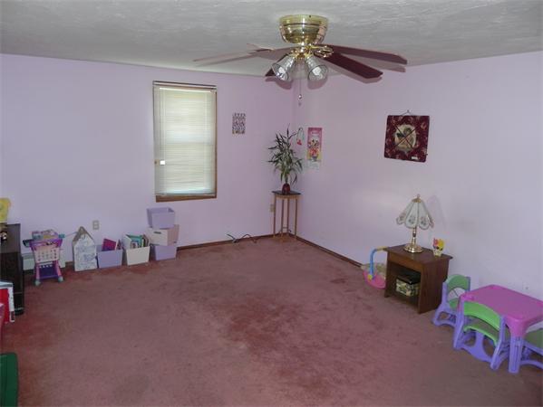 36 Harvest Road, Unit 1 Uxbridge, MA 01569 - Photo 9 of 20 Gallery Image 9