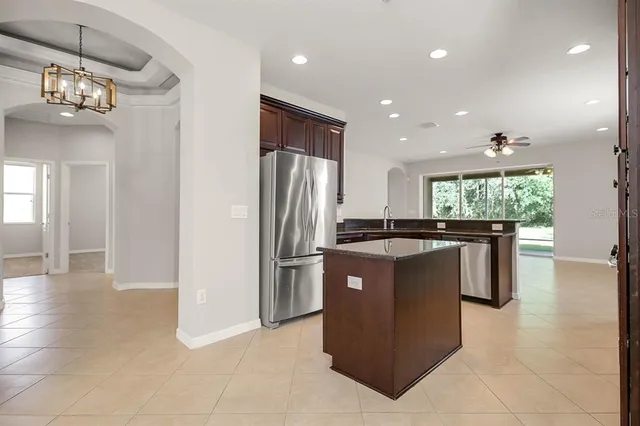 $2,700 | 11403 Thames Fare Way, Lithia, FL 33547