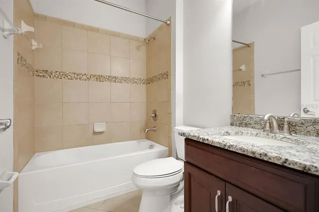 $2,700 | 11403 Thames Fare Way, Lithia, FL 33547