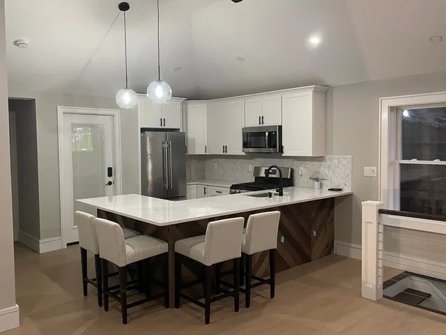 $2,200 | 194 North End Boulevard, Salisbury, MA 01952