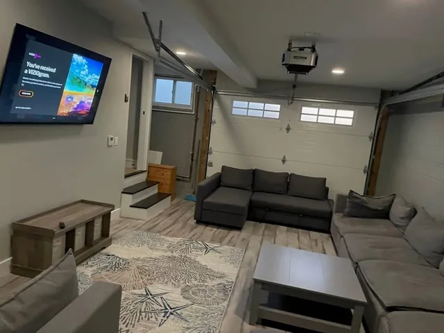 $2,200 | 194 North End Boulevard, Salisbury, MA 01952