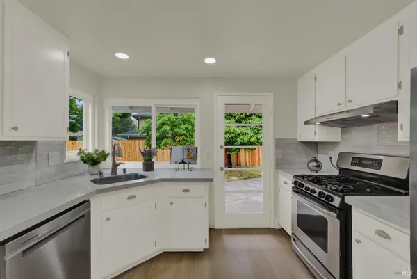 $529,000 | 413 Violet Court, Fairfield, CA 94533