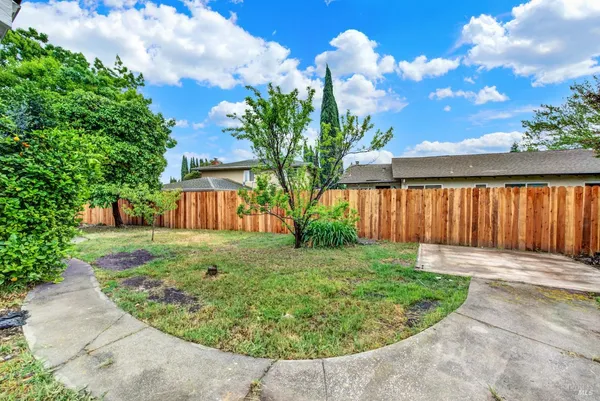 $529,000 | 413 Violet Court, Fairfield, CA 94533