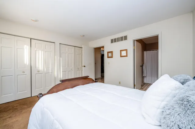 $230,000 | 2510 Essex Court, St. Joseph, MI 49085